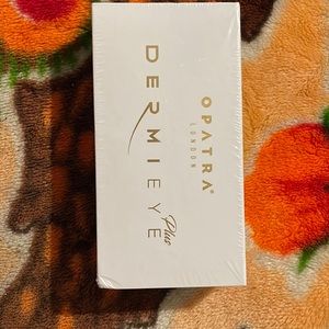 Opatra London Dermieye Plus Reduces Puffiness, Dark Circles & Wrinkled NIB Seale